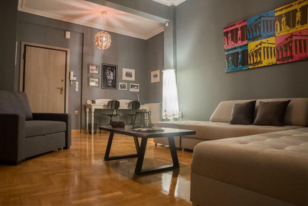 Ferienwohnung Modern & Stylish Apt At The Heart Of Athen Exterior foto