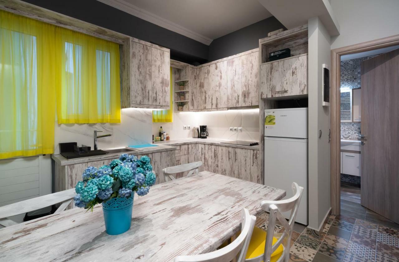 Ferienwohnung Modern & Stylish Apt At The Heart Of Athen Exterior foto
