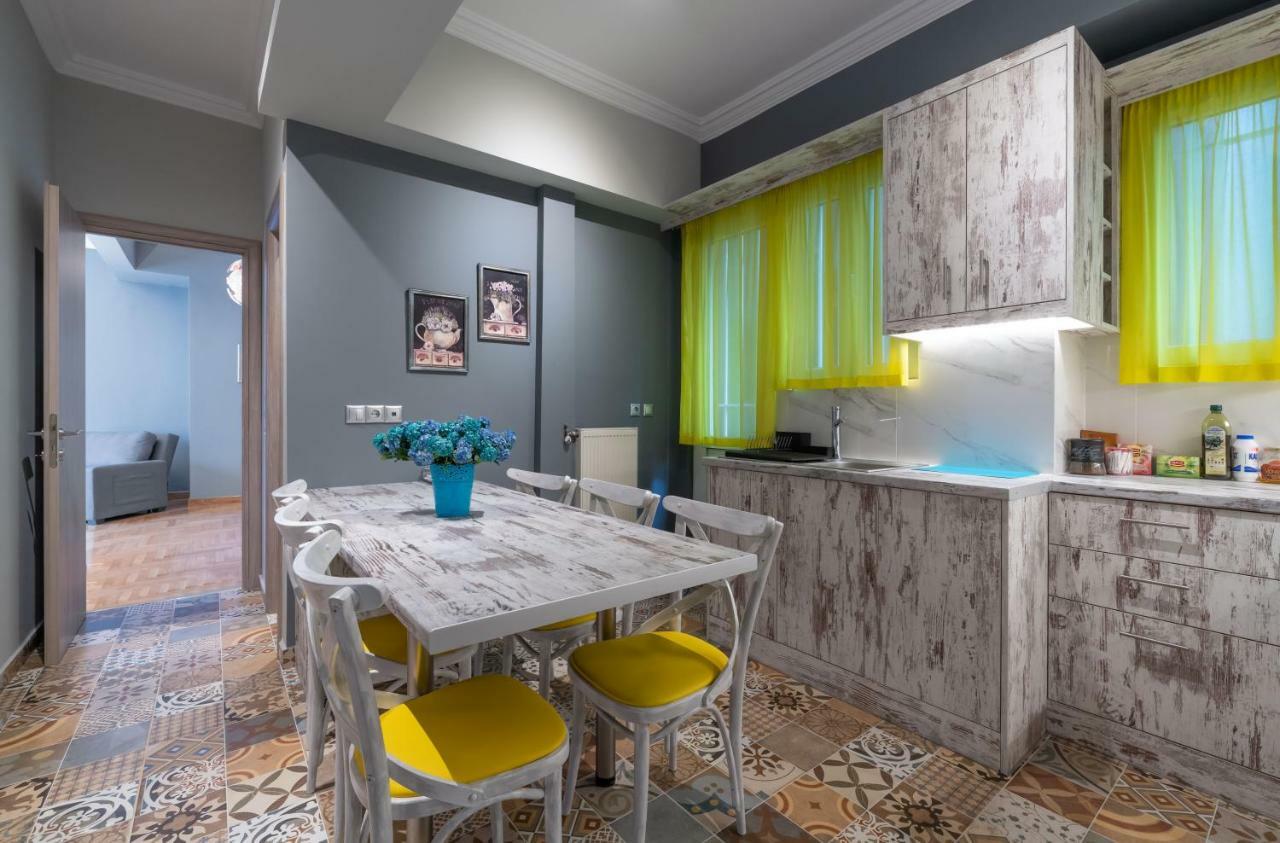 Ferienwohnung Modern & Stylish Apt At The Heart Of Athen Exterior foto