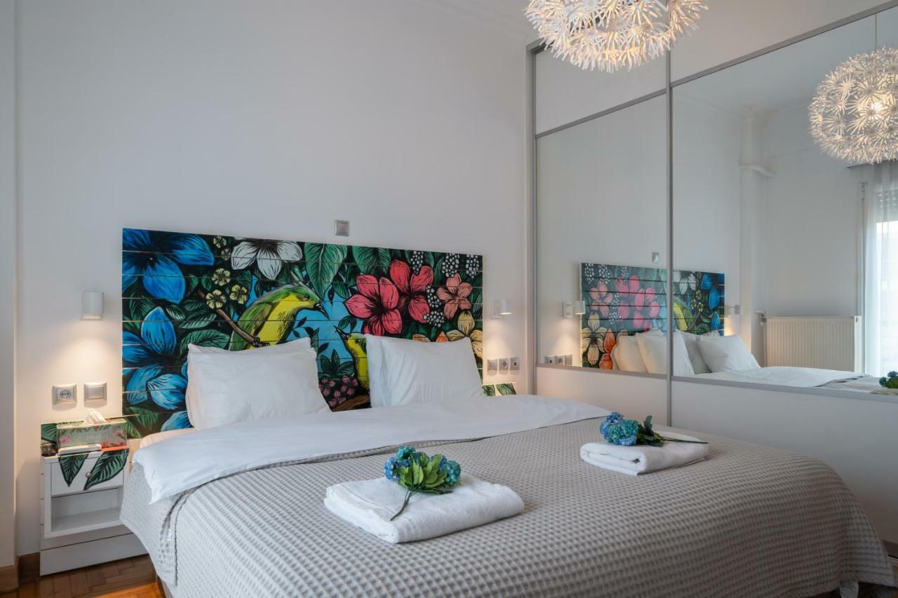 Ferienwohnung Modern & Stylish Apt At The Heart Of Athen Exterior foto