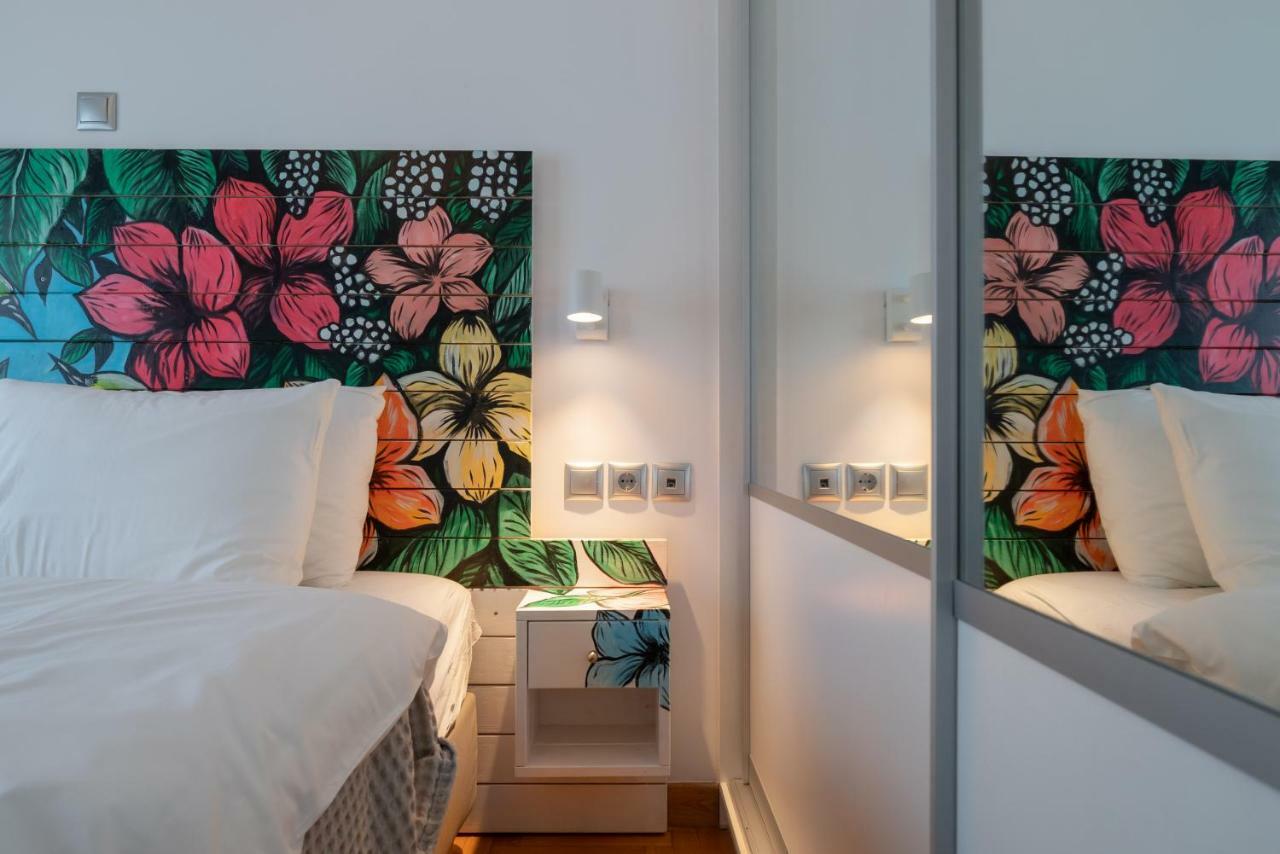 Ferienwohnung Modern & Stylish Apt At The Heart Of Athen Exterior foto