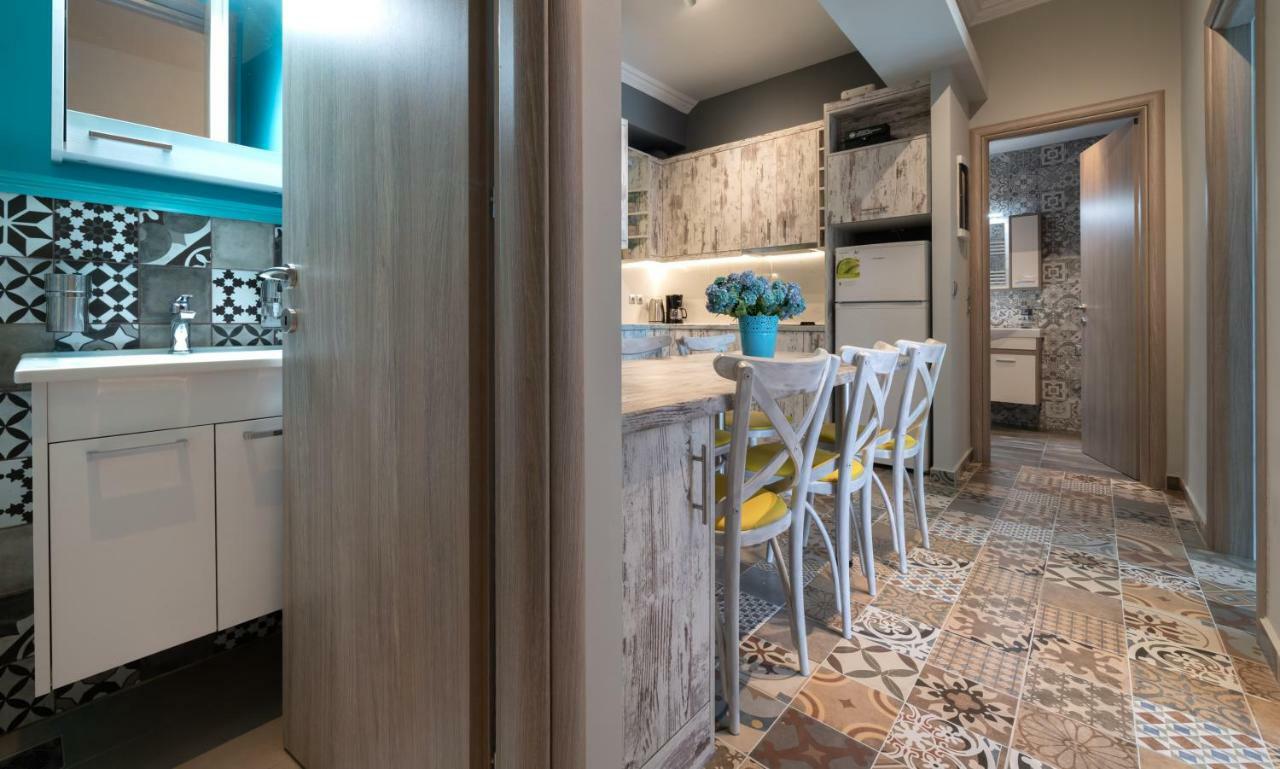 Ferienwohnung Modern & Stylish Apt At The Heart Of Athen Exterior foto