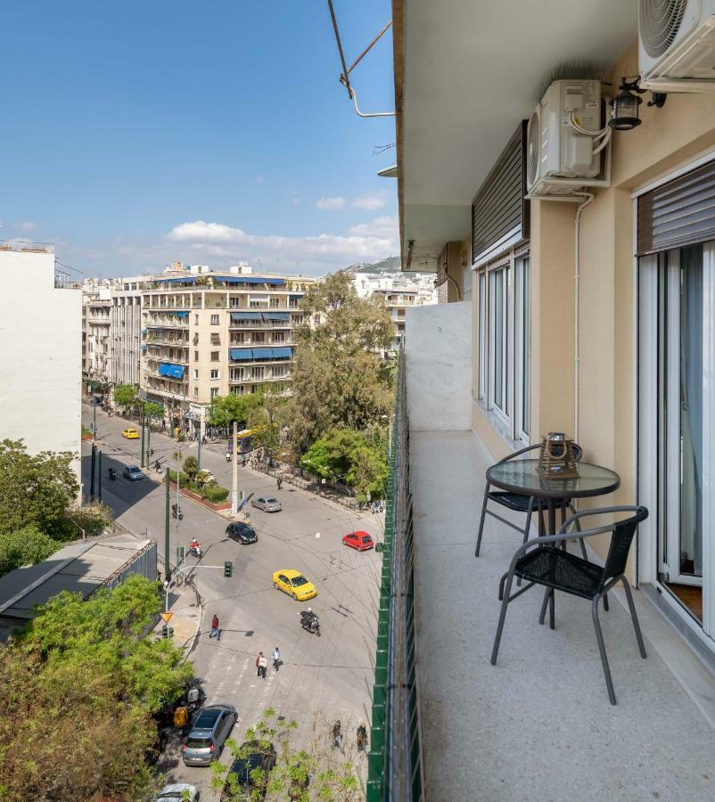 Ferienwohnung Modern & Stylish Apt At The Heart Of Athen Exterior foto