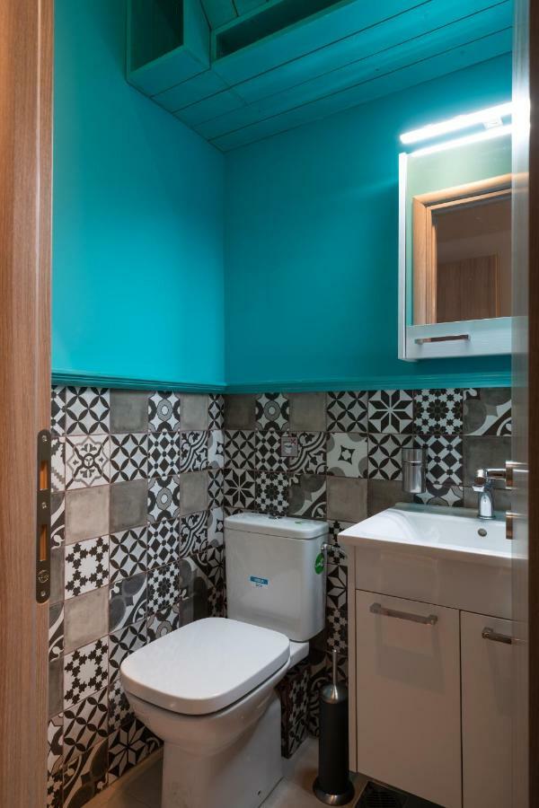 Ferienwohnung Modern & Stylish Apt At The Heart Of Athen Exterior foto